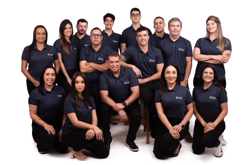 Equipe do Grupo MRK, construtora e incorporadora de Ubatuba